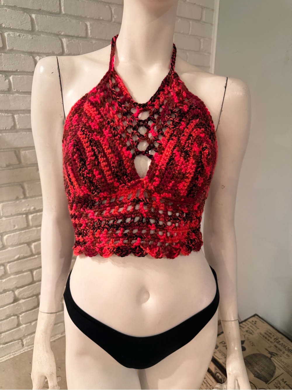 Hand Crocheted Red Multi-Tone Halter Crop Top Boho Festival Y2K Size M/L - Picture 7 of 9